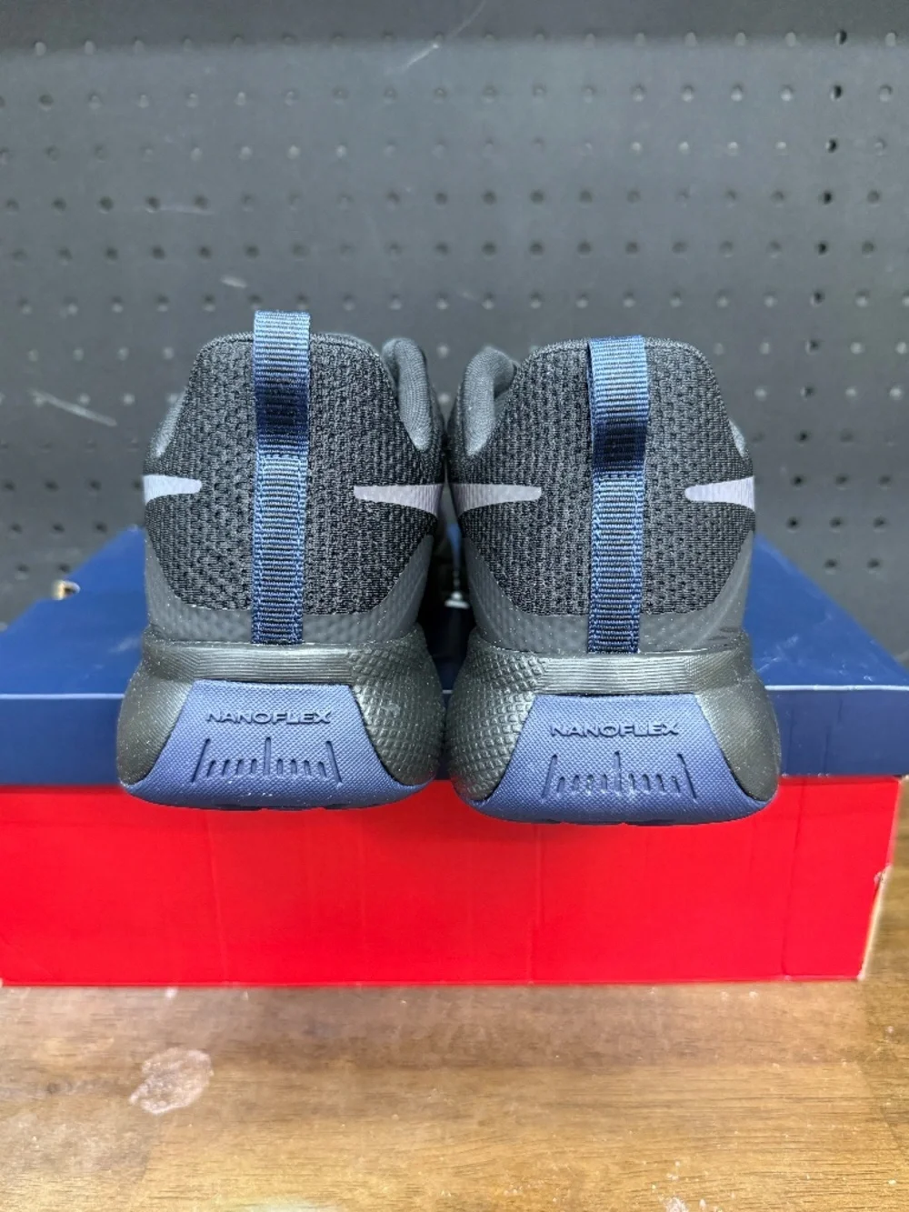 New W/ Box! Men's Reebok NFX 'Black Vector Navy' Athletic Sneakers Size 12